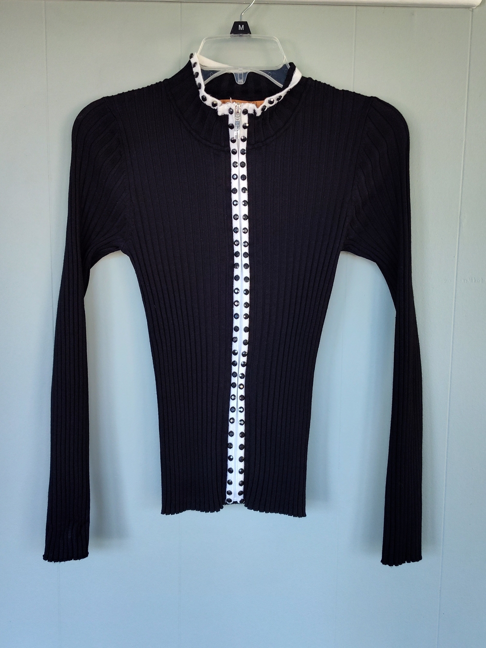 Vintage Belldini Black Ribbed Long-Sleeve Top with White Snap-Trim